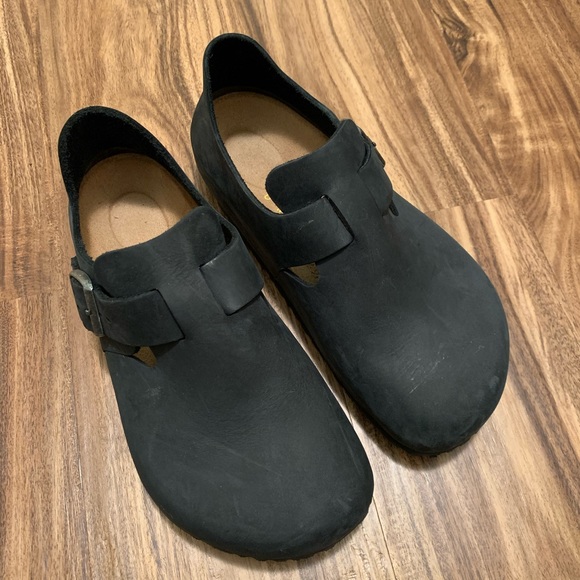 birkenstock closed back clogs